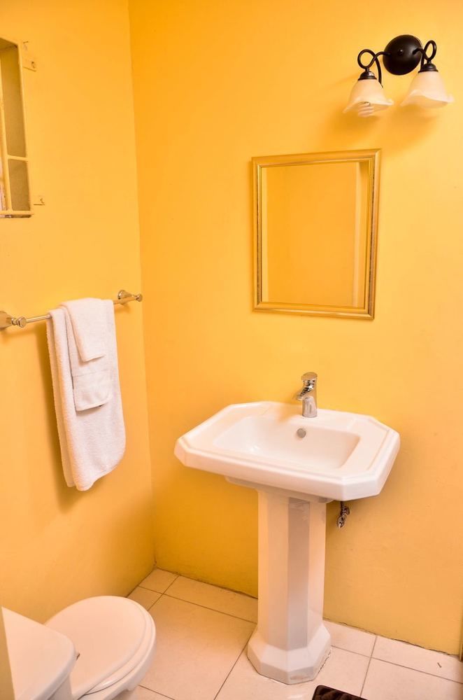Kingston Sunset Guest Apartment I Екстер'єр фото
